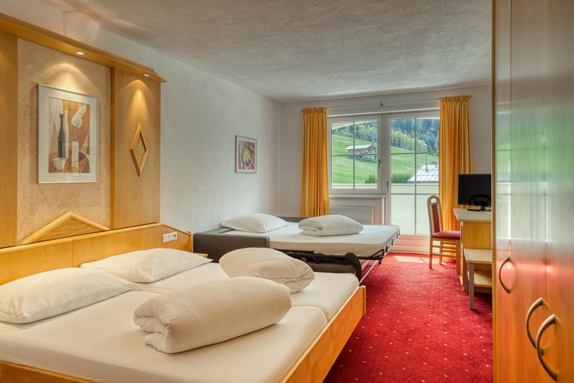 Hotel Alpen-Royal Jerzens Exteriör bild
