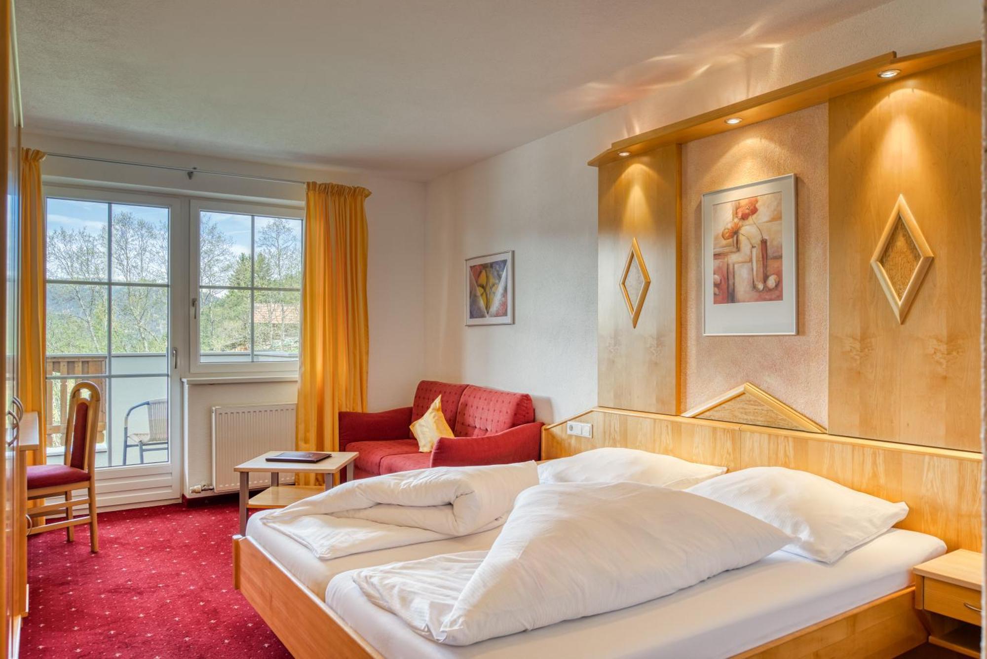 Hotel Alpen-Royal Jerzens Exteriör bild