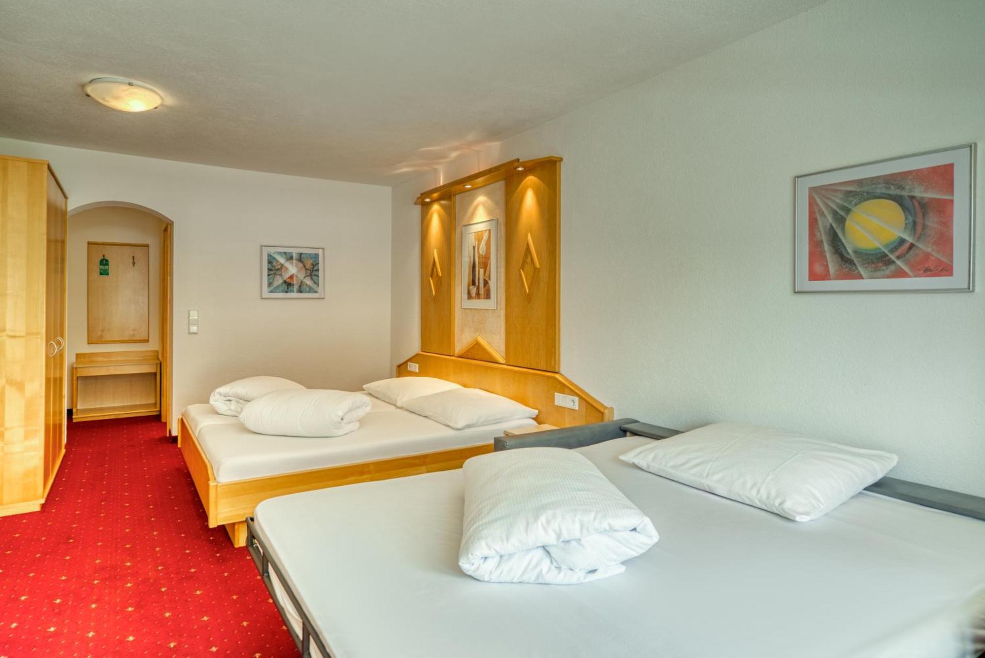 Hotel Alpen-Royal Jerzens Exteriör bild