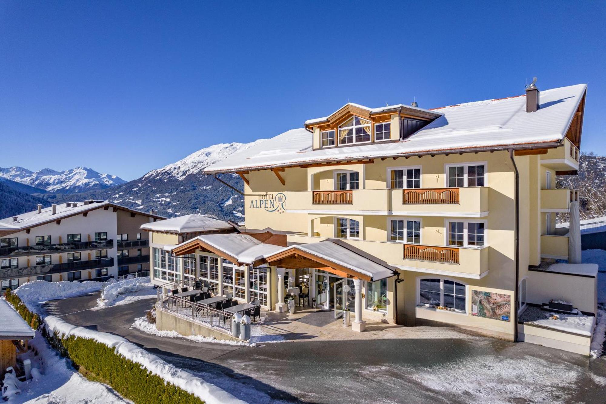 Hotel Alpen-Royal Jerzens Exteriör bild