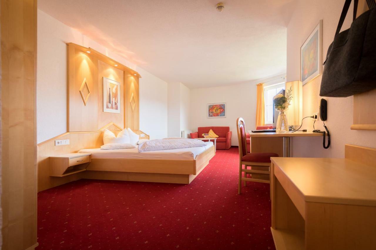 Hotel Alpen-Royal Jerzens Exteriör bild